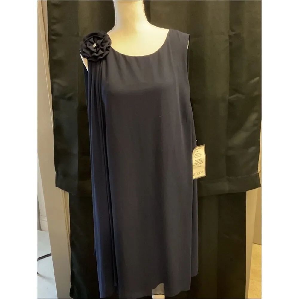 Jessica Howard Navy Sleeveless Shift Dress with Rosette Accent